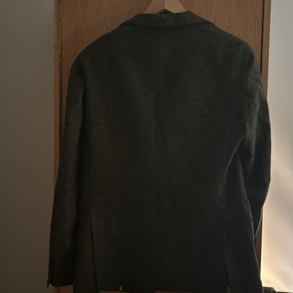 Brand new Hugo boss grey heathered blazer. Very nice slim fit and light material - Picture 2 of 3